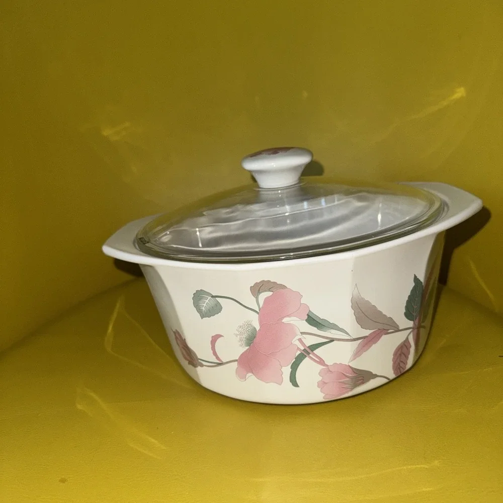 Vtg Mikasa Covered Casserole Dish Fire & Ice Silk Flowers 2 Qt. Pristine W/lid